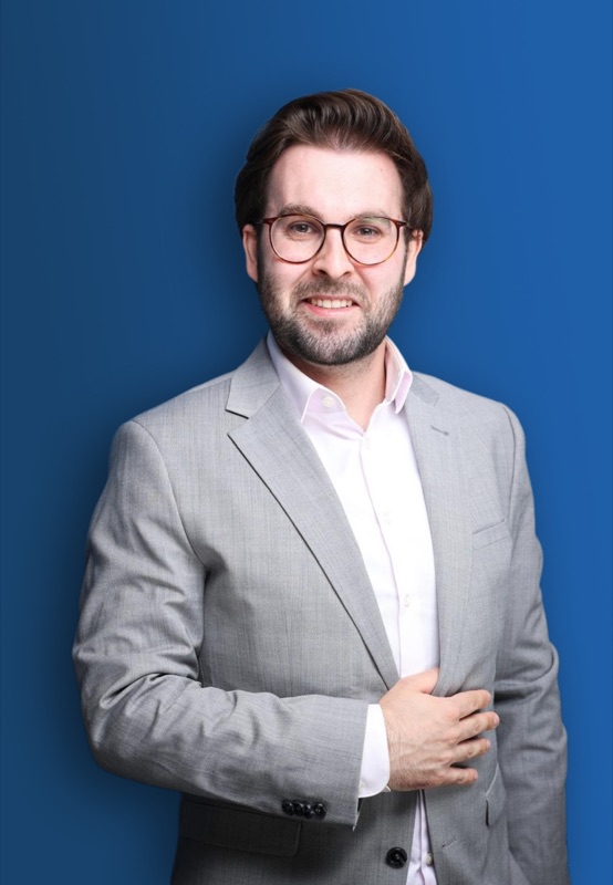 Dr. Philipp Cavelius